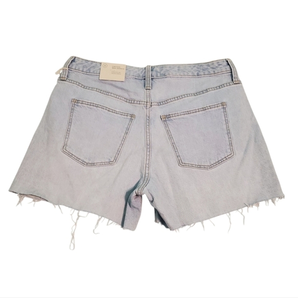 NWT Universal Thread Vintage Midi Light Blue Denim Shorts 6/28R - Picture 3 of 7